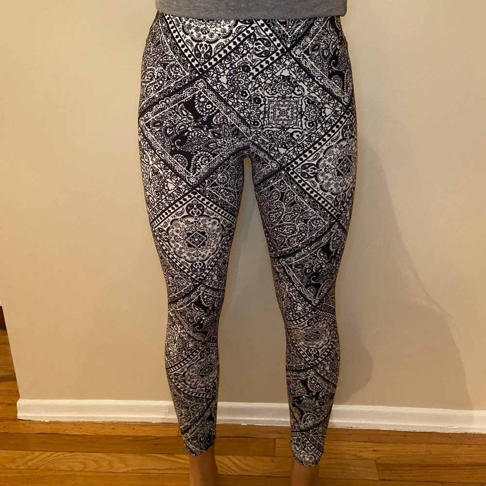 Patterned Leggings